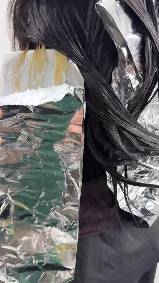 BLACK × GLAY highlight color